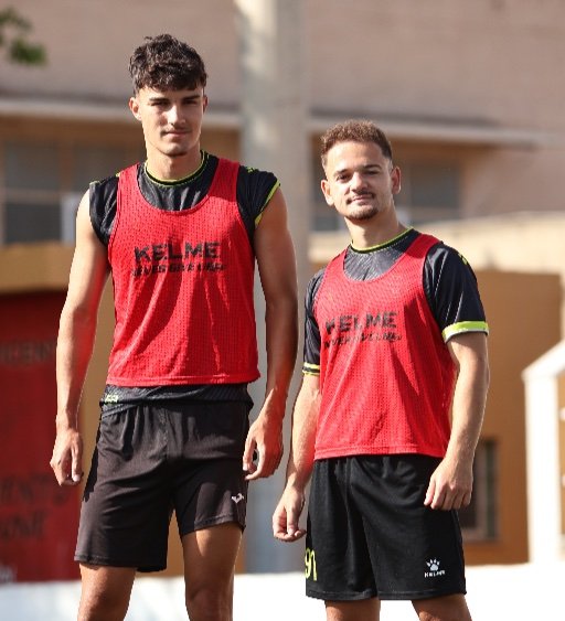 alicante football academy players 4 3 3 soccer training