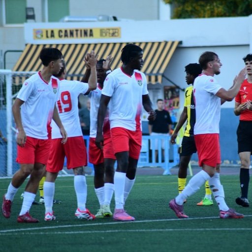soccer id camp players showing teamwork before match